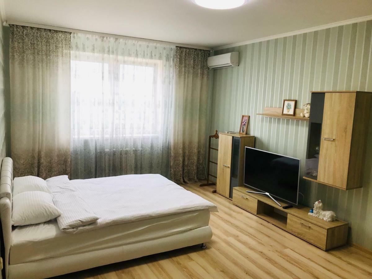Квартира Возле Диагностического Центра Kiev Buitenkant foto